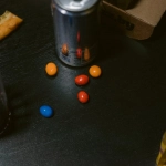 Игровой автомат Sugar Rush с яркими сладостями и множителями